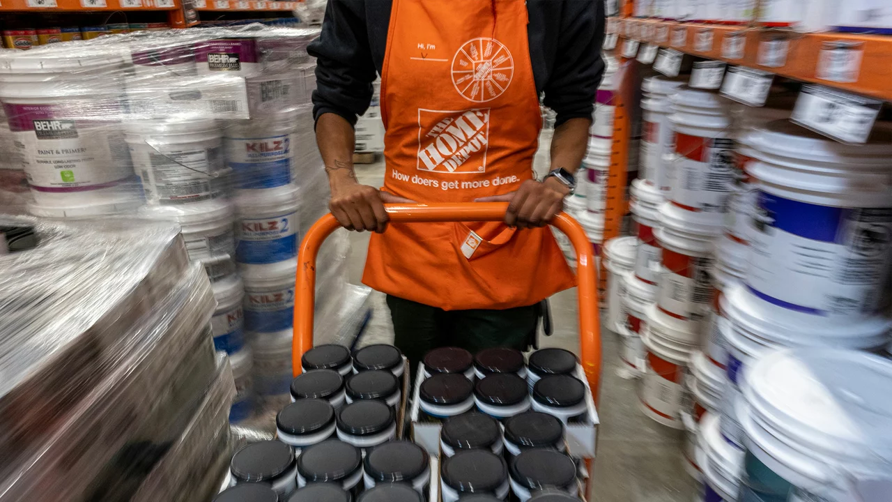 Do Home Depot employees get paid a commission?
